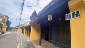 Căn nhà cổ ở đường Trần Phú treo bảng rao bán nhà vì dịch Covid-19