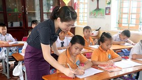 Hà Nội: Cho phép học sinh một số khối lớp đi học trở lại từ ngày 8/11