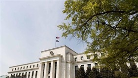 Trụ sở Ngân hàng Dự trữ liên bang Mỹ (Fed) ở Washington, DC. (Ảnh: THX/TTXVN)