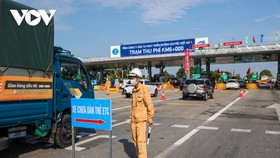 Tại sao lại bắt dán thẻ ETC mới cho đăng kiểm xe ô tô?