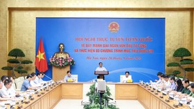 Thủ tướng Phạm Minh Chính chủ trì Hội nghị trực tuyến toàn quốc về đẩy mạnh giải ngân vốn đầu tư công và thực hiện 3 Chương trình mục tiêu quốc gia - Ảnh: VGP/Nhật Bắc
