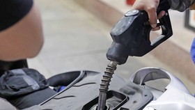Bộ Công Thương đề xuất điều chỉnh mức chi phí xăng dầu để ổn định thị trường