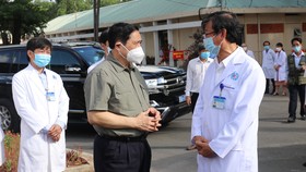 Thủ tướng Chính phủ Phạm Minh Chính đánh giá cao tinh thần phục vụ, chăm sóc bệnh nhân của đội ngũ y, bác sĩ Bệnh viện Đa khoa tỉnh Bình Dương