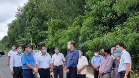Lực lượng chức năng tỉnh Tây Ninh kiểm tra phòng chống dịch Covid-19 tại khu vực phong tỏa