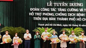 Bí thư Thành ủy TPHCM Nguyễn Văn Nên: Thay đổi cách sống cho phù hợp trong môi trường có dịch Covid-19