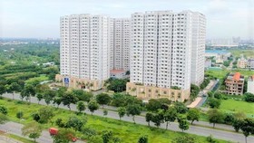Tổ hợp chung cư nhà ở xã hội HQC Plaza, nằm ở đại lộ Nguyễn Văn Linh (huyện Bình Chánh, TPHCM). Ảnh: HOÀNG HÙNG