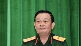 Trung tướng Trần Hoài Trung: Không phát triển kinh tế - xã hội bằng mọi giá