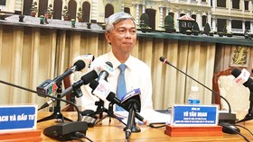 Chánh Văn phòng UBND TPHCM Võ Văn Hoan kêu gọi người dân cảnh giác với các trường hợp mạo danh cán bộ lãnh đạo. Ảnh: KIỀU PHONG