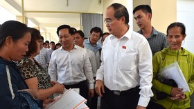 Cử tri huyện Nhà Bè nêu bức xúc về nhà, đất với Bí thư Thành ủy TPHCM Nguyễn Thiện Nhân