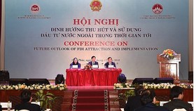 Phó Thủ tướng Chính phủ Trịnh Đình Dũng tham dự, chủ trì hội nghị.