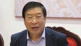 Nguyên Phó Chủ nhiệm Ủy ban Pháp luật của Quốc hội, GS TS Lê Minh Thông, Trợ lý Chủ tịch Quốc hội.