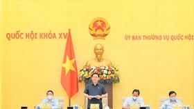 Chủ tịch Quốc hội Vương Đình Huệ chủ trì cuộc họp