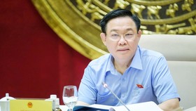 Chủ tịch Quốc hội Vương Đình Huệ chủ trì cuộc làm việc
