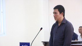 Bị cáo Nguyễn Hữu Nam tại toà