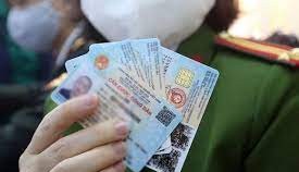 Công an TPHCM đang điều tra Đại uý Công an quận Gò Vấp nghi nhận tiền làm CCCD