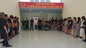 Đối tượng Nguyễn Hoàng Ân tại cơ quan công an. Ảnh: C.T