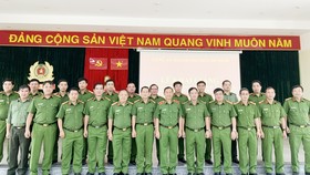 Tập huấn nghiệp vụ PCCC-CNCH cho 3.221 cán bộ, chiến sĩ công an xã. Ảnh: CHÍ THẠCH