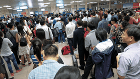 Bộ Giao thông Vận tải chỉ đạo khắc phục tình trạng ùn tắc tại sân bay Tân Sơn Nhất