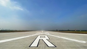 Đường băng sân bay Tân Sơn Nhất vừa hoàn thành cải tạo, nâng cấp