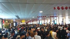 Sân bay Tân Sơn Nhất quá tải mùa cao điểm hè 2022