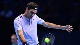 Roger Federer sớm giành quyền vào bán kết
