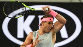 Rafael Nadal thảnh thơi vào vòng 4