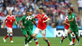 Aleksandr Golovin (17) tỏa sáng trong trận thắng Saudi Arabia