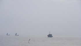 Nghệ An: Tìm kiếm ngư dân mất tích trên biển