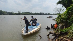 Thanh Hóa: Chủ tịch HĐND xã nhảy xuống kênh cứu 2 cháu bé khỏi đuối nước