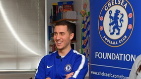 Fabregas hy vọng Hazard sẽ ở lại Chelsea