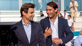 Nadal và Ferrer trong buổi lễ tốt nghiệp của Học viện Nadal