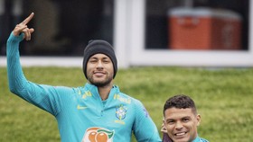Neymar và Thiago Silva
