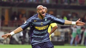 Adriano trong màu áo Inter. Ảnh: Getty Images.