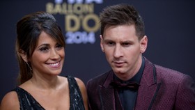 Messi và cô vợ Antonella Roccuzzo.