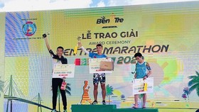 Hoàng Nguyên Thanh tiếp tục có thêm thành tích vô địch marathon ở Bến Tre năm nay. Ảnh: N.THANH