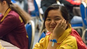 Bạch Ngọc Thùy Dương là kỳ thủ trưởng thành từ cờ vua trẻ TPHCM và đang là gương mặt trẻ thi đấu tốt của cờ vua nữ Việt Nam. Ảnh: L.M.CHÂU