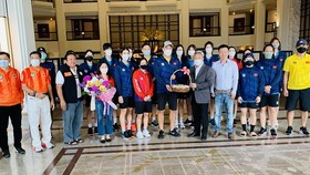 Đội bóng chuyền nữ Việt Nam đã tới Nakhon Ratchasima chuẩn bị cho giải đấu. Ảnh: NGUYỄN LƯU