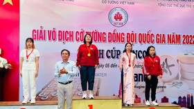 Nguyễn Hoàng Yến đã giành tấm HCV cá nhân cờ tiêu chuẩn cho TPHCM tại giải. Ảnh: THÀNH TRUNG