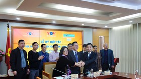 First News - Trí Việt ký kết hợp tác chia sẻ bản quyền với Đài Tiếng nói Việt Nam