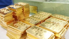 Gold soars VND700,000 per tael