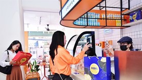 Moon cake brands prepare for upcoming mid-autumn festival