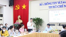 DoIC is giving instruction on IOC to leaders of districts. (Photo: SGGP)