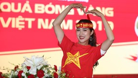 Hoa hậu du lịch được yêu thích nhất Tường Ty dự đoán Việt Nam - Thái Lan 2-0. Ảnh: Dũng Phương