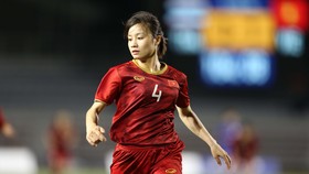 Hoa khôi tuyển nữ Việt Nam Hoàng Thị Loan trong trận chung kết trước Thái Lan. Ảnh: Dũng Phương