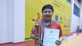 Tay vợt Mai Hoàng Mỹ Trang khi lần thứ 15 lên ngôi vô địch. Ảnh: Dũng Phương