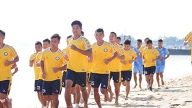 Khánh Hòa FC đặt mục tiêu vào tốp 3 đội đầu bảng