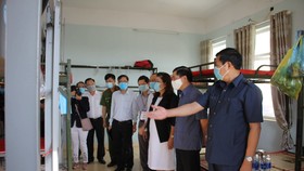 Thứ trưởng Bộ Y tế kiểm tra công tác phòng, chống dịch Covid-19 tại Đắk Lắk