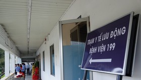 Trạm y tế lưu động đầu tiên đặt tại Khu công nghiệp Đà Nẵng (đường Ngô Quyền, quận Sơn Trà, TP Đà Nẵng)