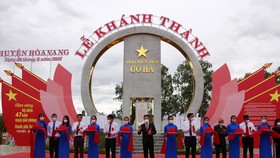Lãnh đạo TP Đà Nẵng cắt băng khánh thành công viên văn hóa Khu chiến tích Gò Hà (huyện Hòa Vang)