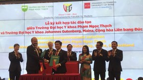 Trường Đại học Y khoa Phạm Ngọc Thạch khai giảng khoá đào tạo Y Việt - Đức